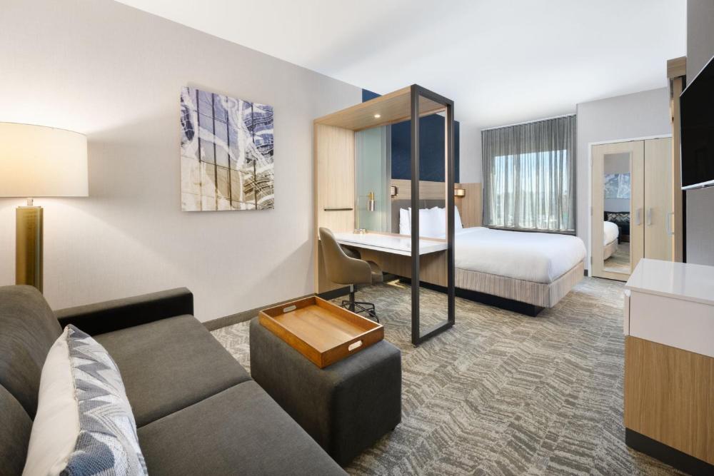 One-Bedroom King Suite interior